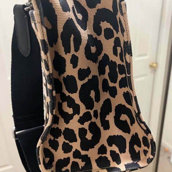 Coach leopard medium cargo tote - Picture 5 of 7